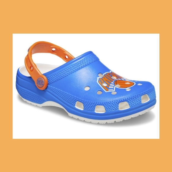 CROCS NY KNICKS CLOGS - Picture 4 of 7